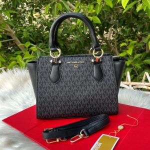 Michael Kors - Master Quality Handbag - Black